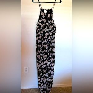 Gorgeous Floral Maxi Dress 🌺